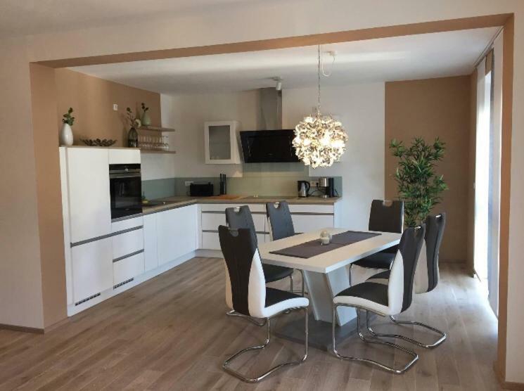 Koblenz Sued Exklusive Und Zentrale Designer Wohnung Zewnętrze zdjęcie